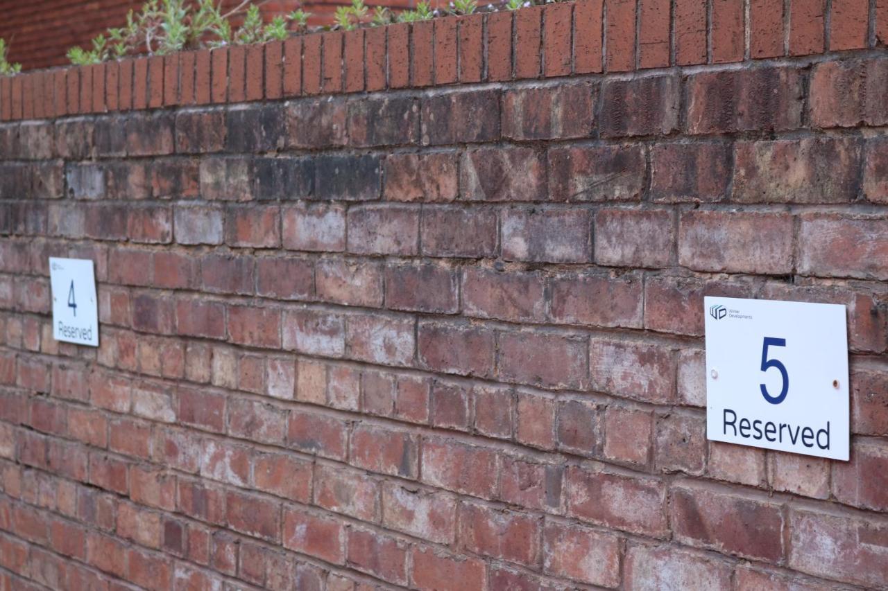 Wolverhampton - Gated Parking - George House Экстерьер фото